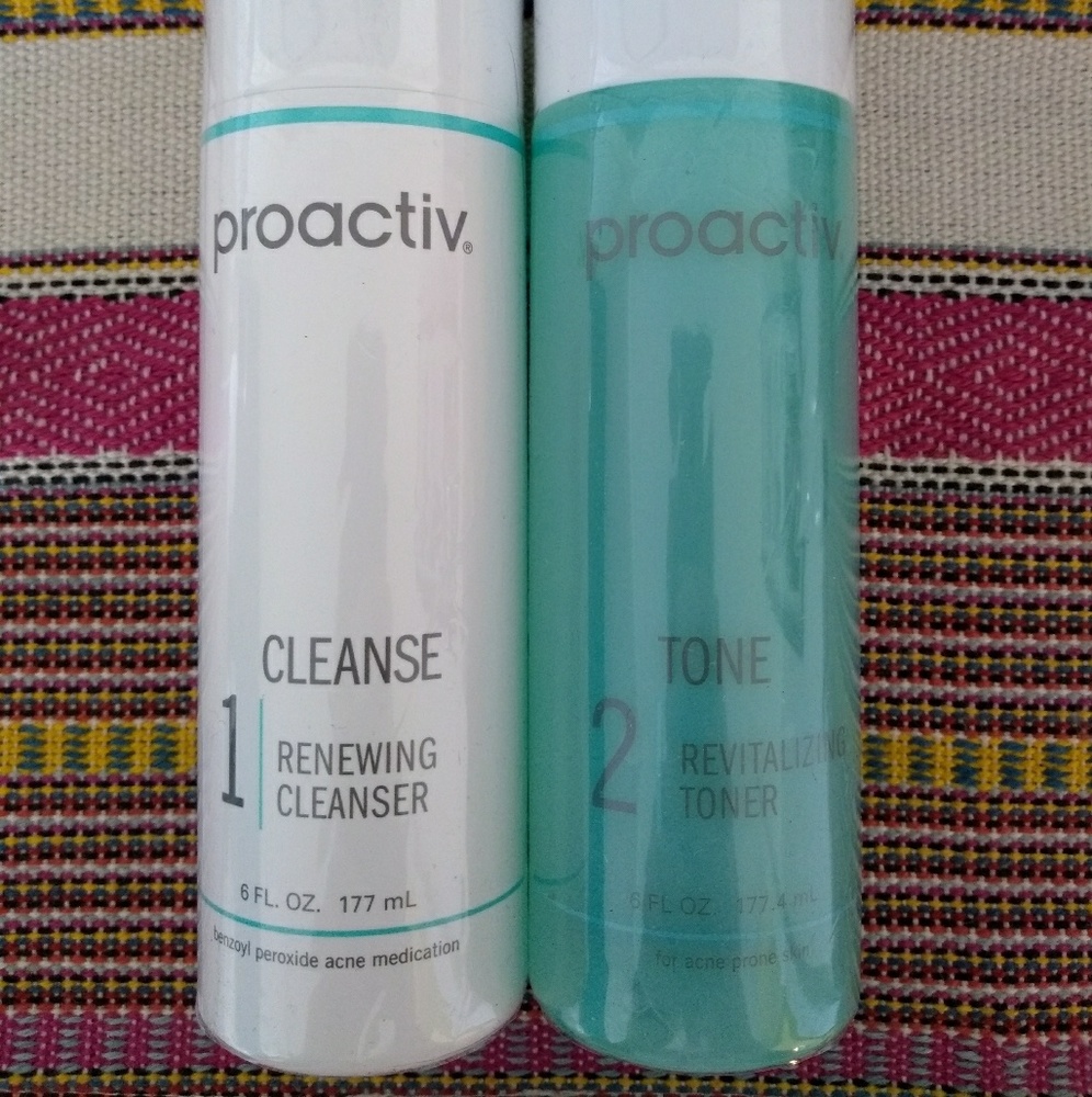 Proactiv renewing cleanser and revitalizing toner